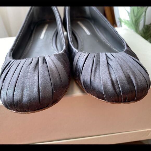 Vera Wang Lavender Ballet Flats Grey Rushed Fabric Size 7 Balletcore Nordstrom - Picture 9 of 12